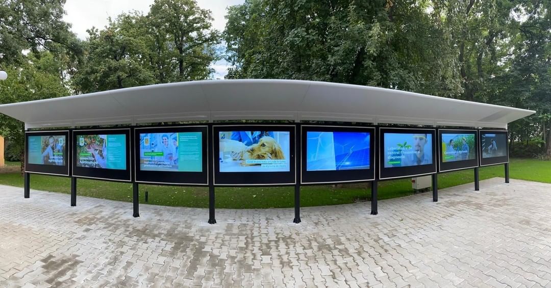 Outdoor Touch Displays